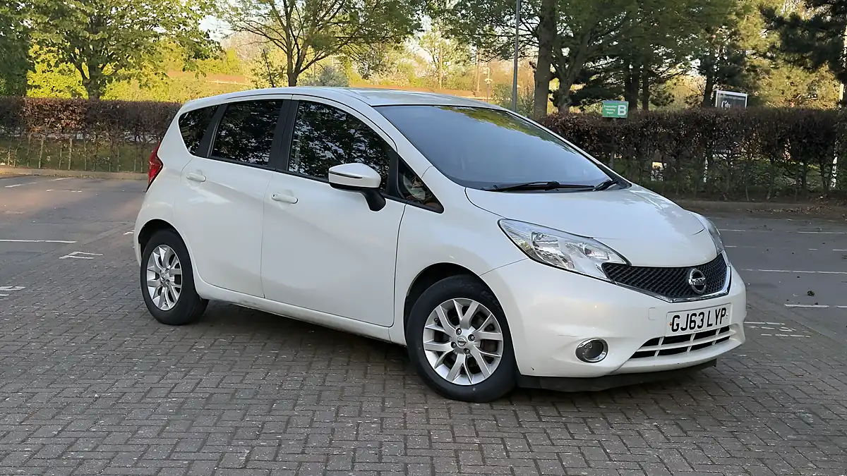 Used 2014 Nissan Note Acenta Premium White - Front View