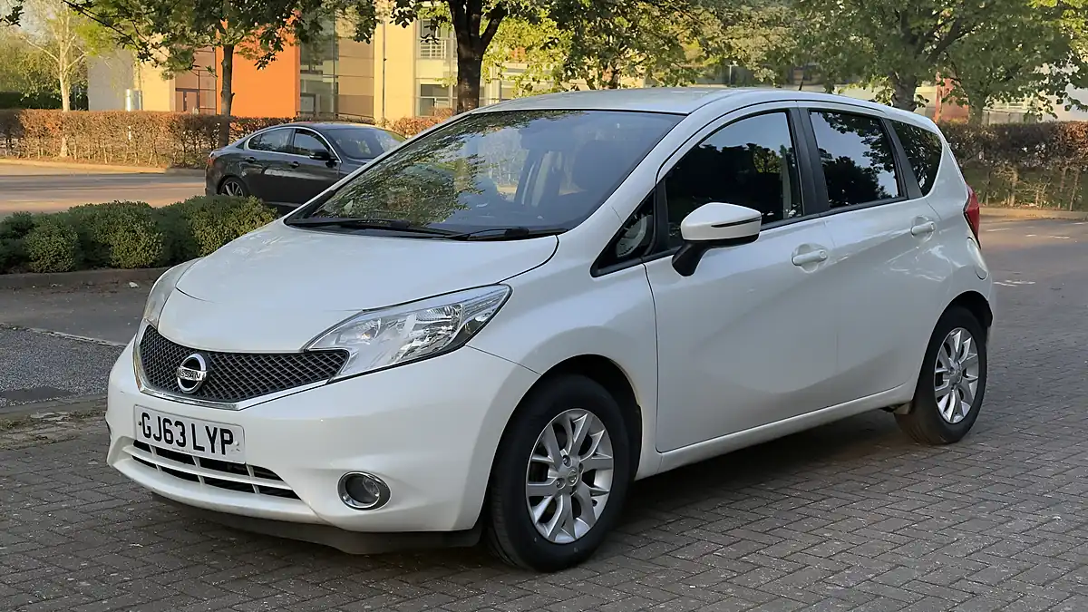Used 2014 Nissan Note Acenta Premium White - Interior and Exterior details 2