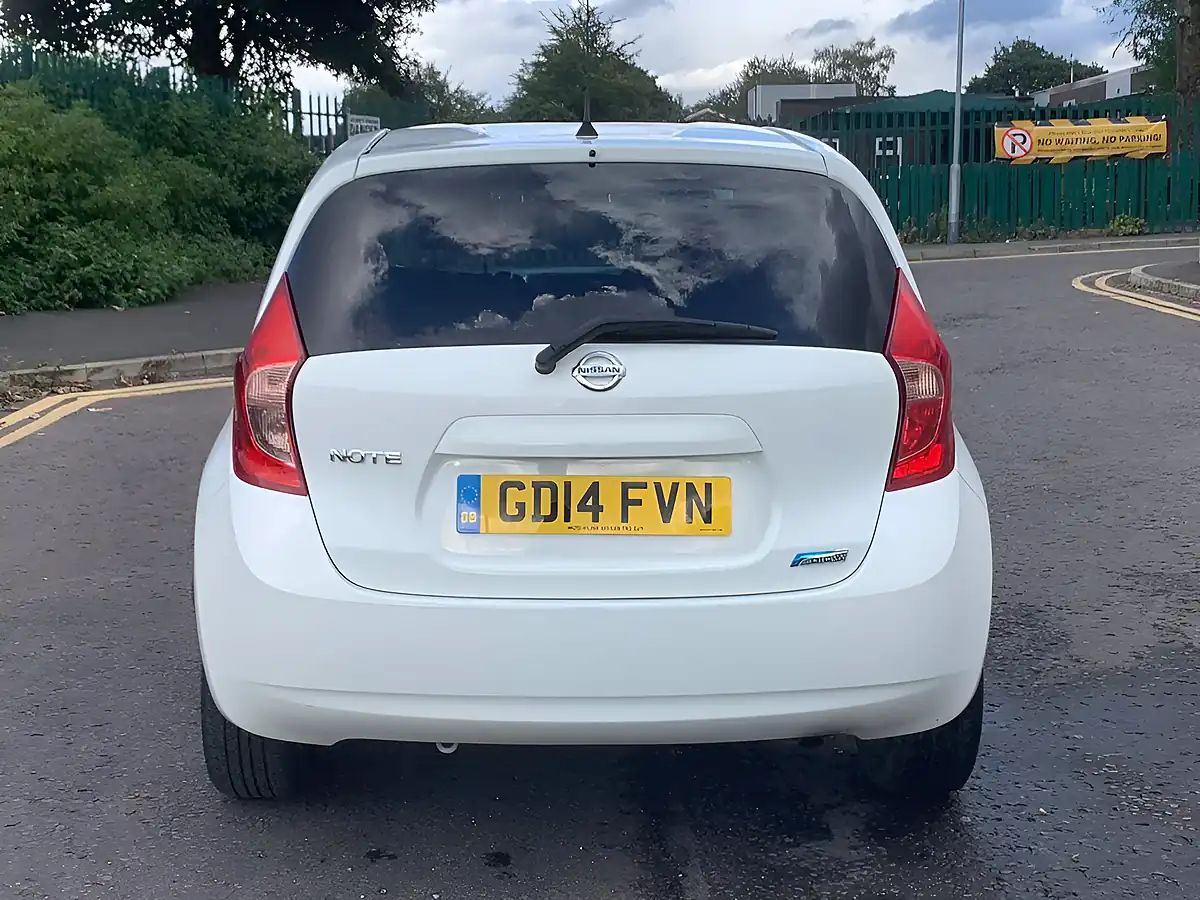 Used 2014 Nissan Note Acenta Premium White - Interior and Exterior details 5