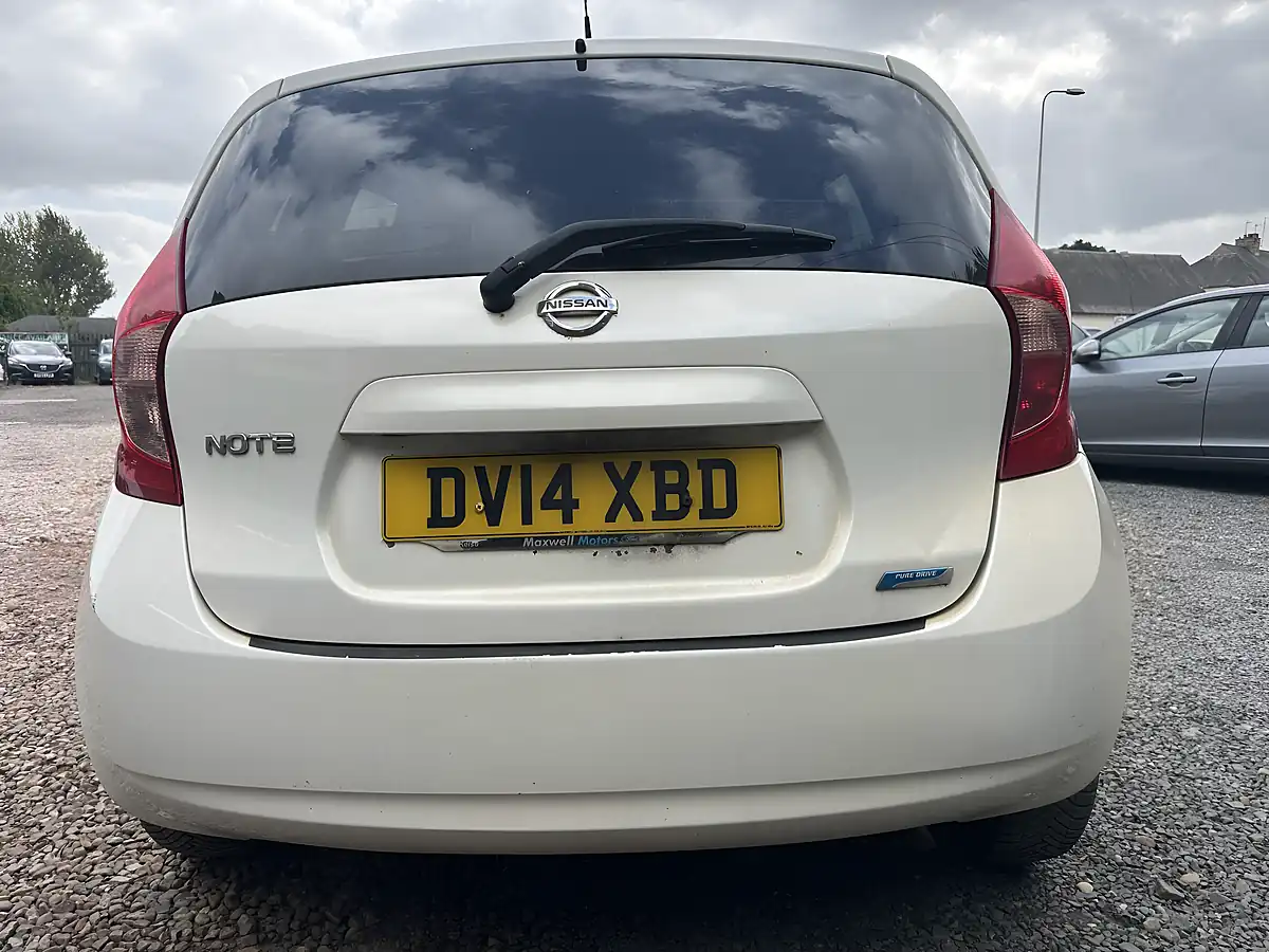 Used 2014 Nissan Note Acenta Premium White - Interior and Exterior details 12