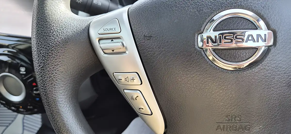 Used 2014 Nissan Note Acenta Premium White - Interior and Exterior details 12