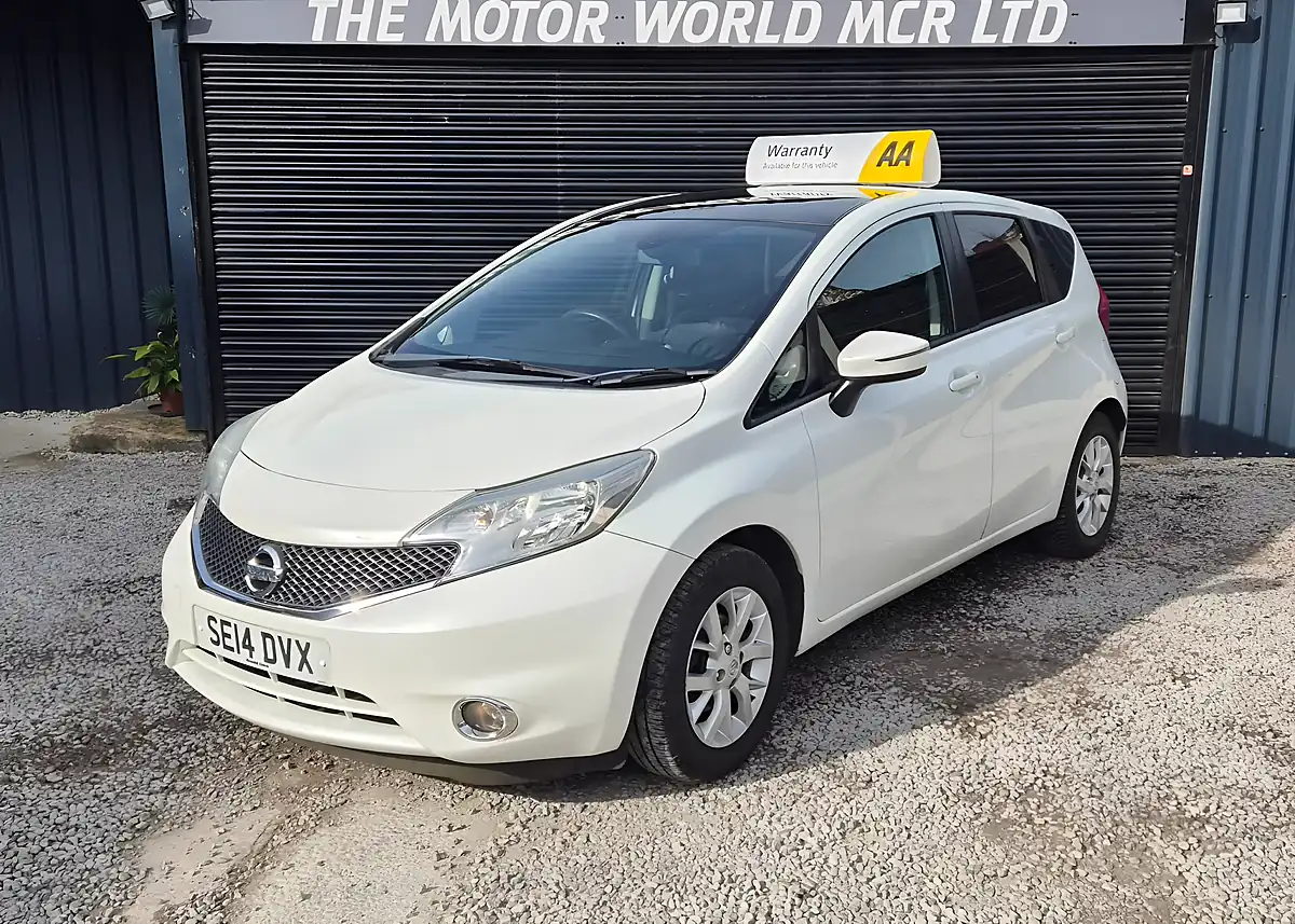 Used 2014 Nissan Note Acenta Premium White - Interior and Exterior details 8