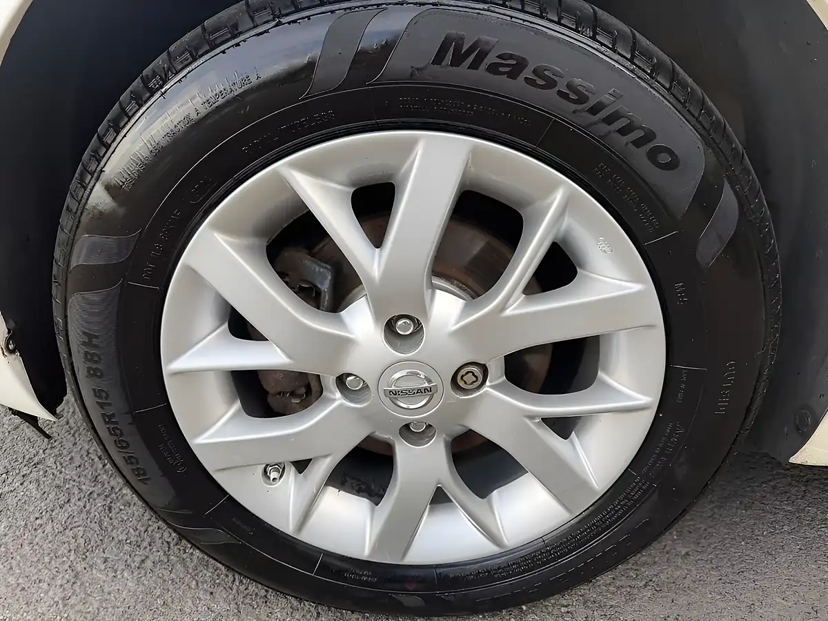 Used 2014 Nissan Note Acenta Premium White - Interior and Exterior details 10