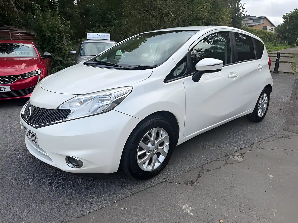Used 2014 Nissan Note Acenta Premium White - Interior and Exterior details 3