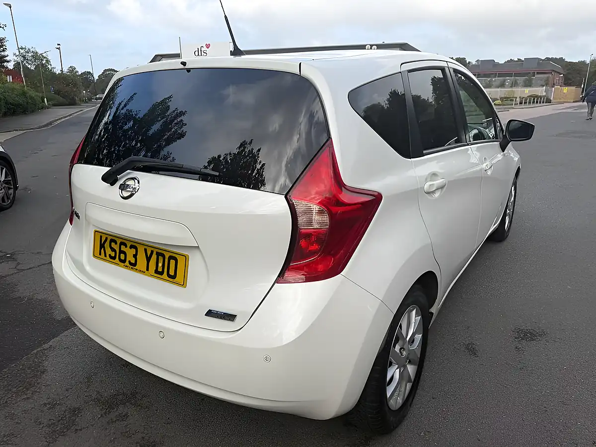 Used 2014 Nissan Note Acenta Premium White - Interior and Exterior details 6