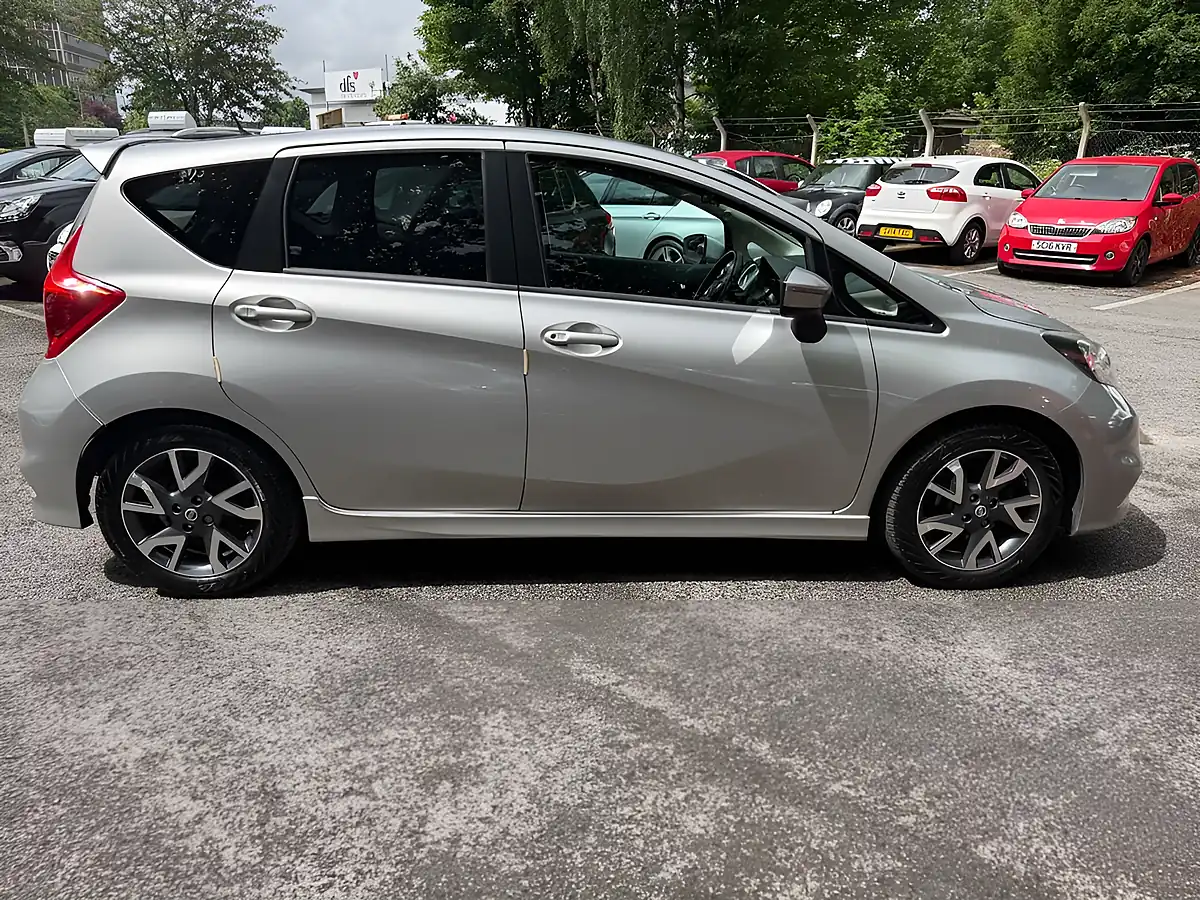 Used 2014 Nissan Note Acenta Silver - Interior and Exterior details 6
