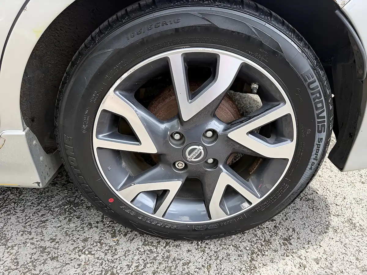 Used 2014 Nissan Note Acenta Silver - Interior and Exterior details 9