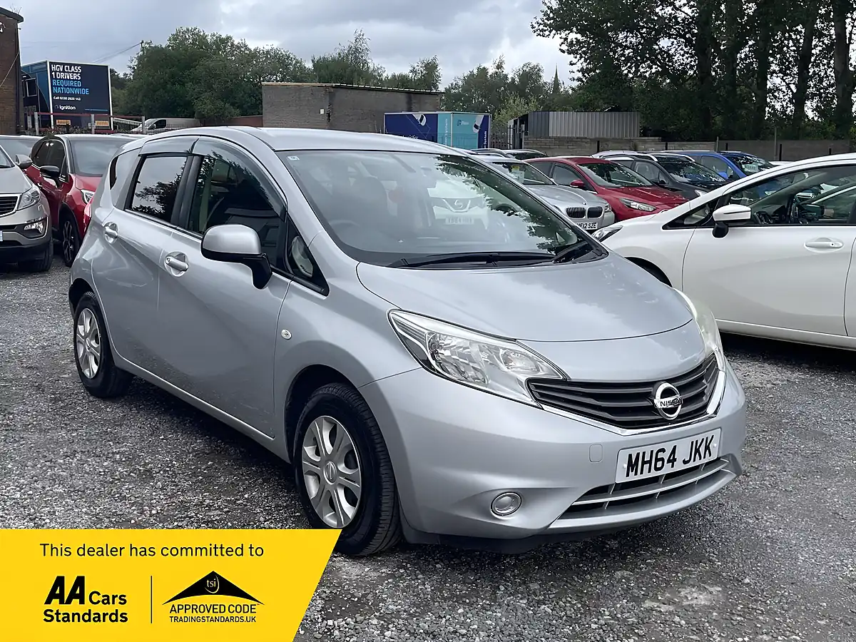 Used 2014 Nissan Note Acenta Silver - Front View