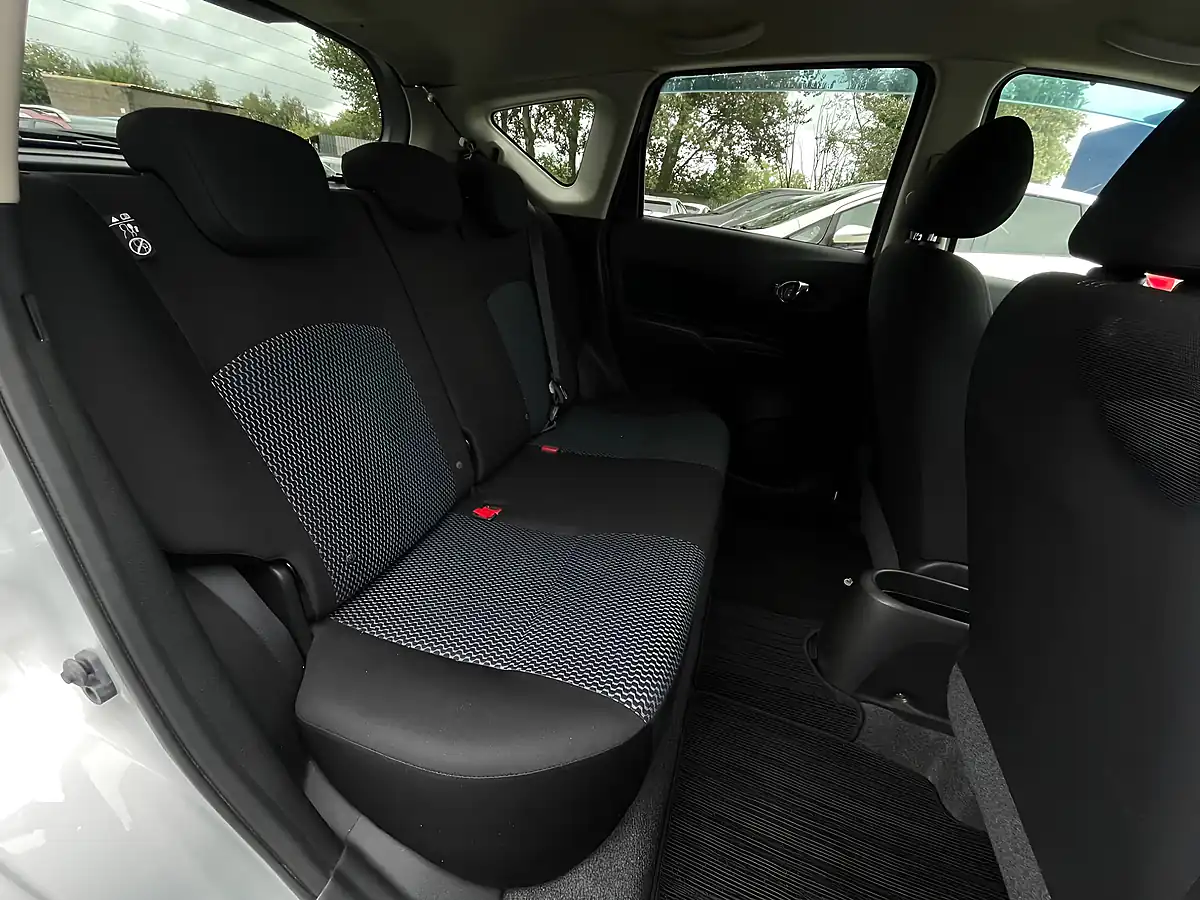 Used 2014 Nissan Note Acenta Silver - Interior and Exterior details 12