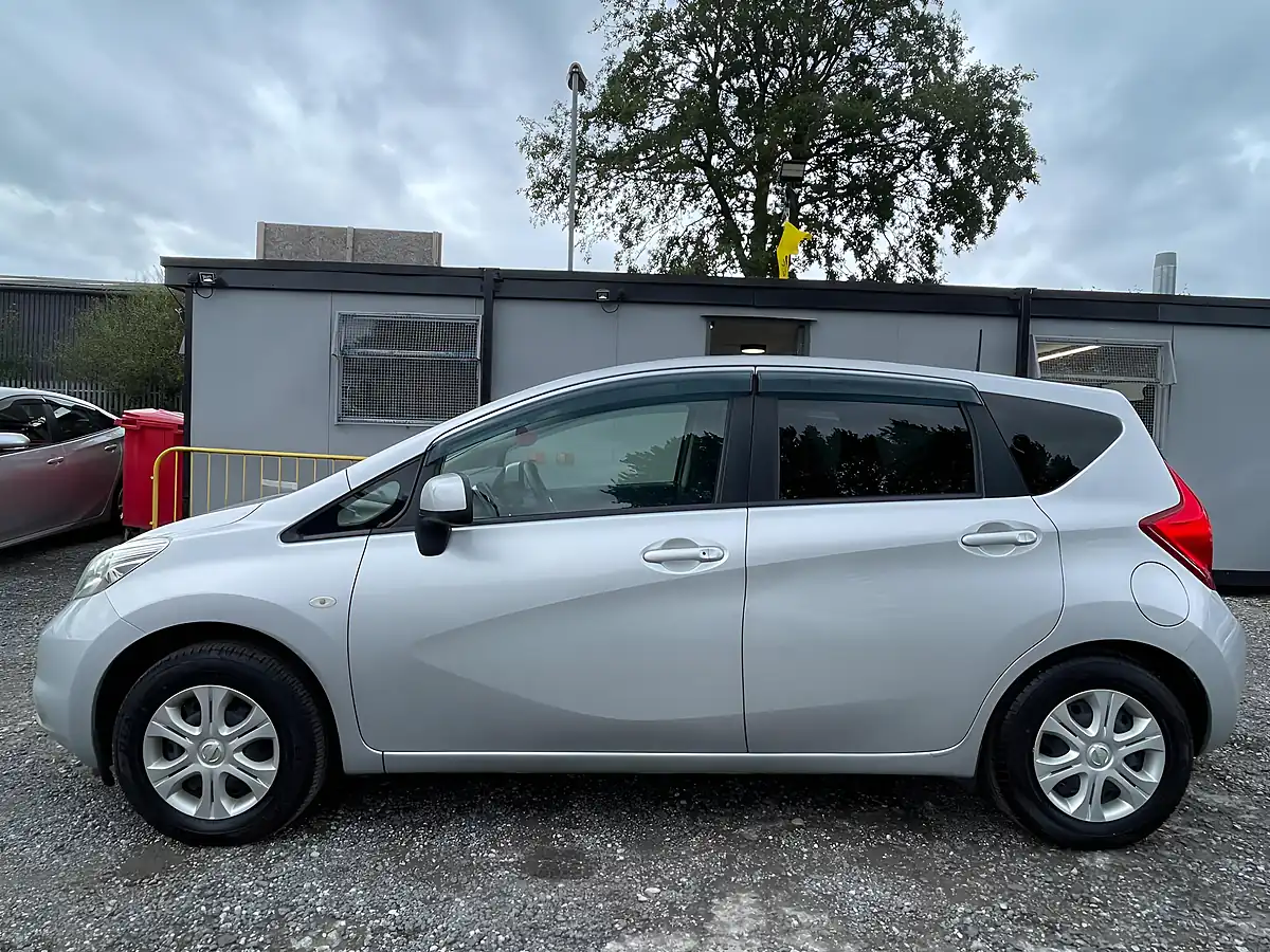 Used 2014 Nissan Note Acenta Silver - Interior and Exterior details 4