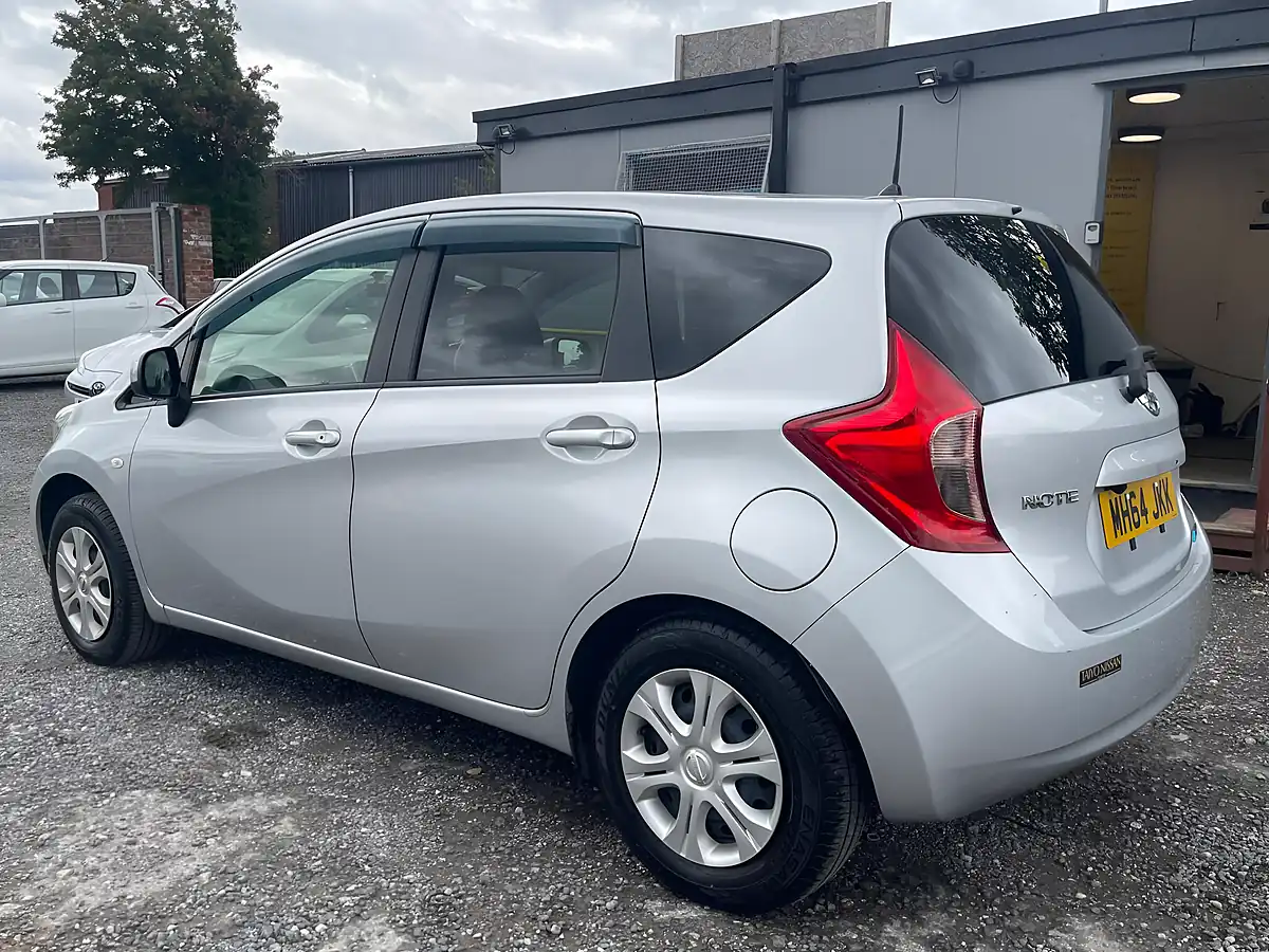 Used 2014 Nissan Note Acenta Silver - Interior and Exterior details 5