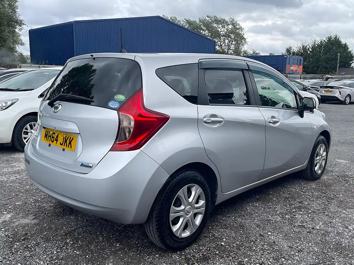 Used 2014 Nissan Note Acenta Silver - Interior and Exterior details 8