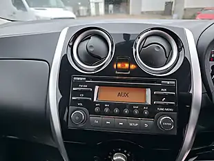 Used 2014 Nissan Note Acenta White - Interior and Exterior details 11