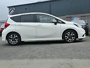 Used 2014 Nissan Note Acenta White - Interior and Exterior details 17