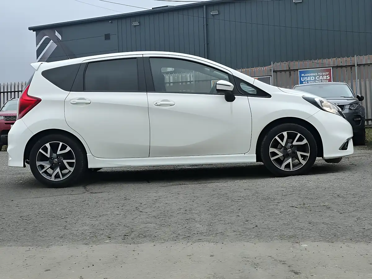 Used 2014 Nissan Note Acenta White - Interior and Exterior details 17