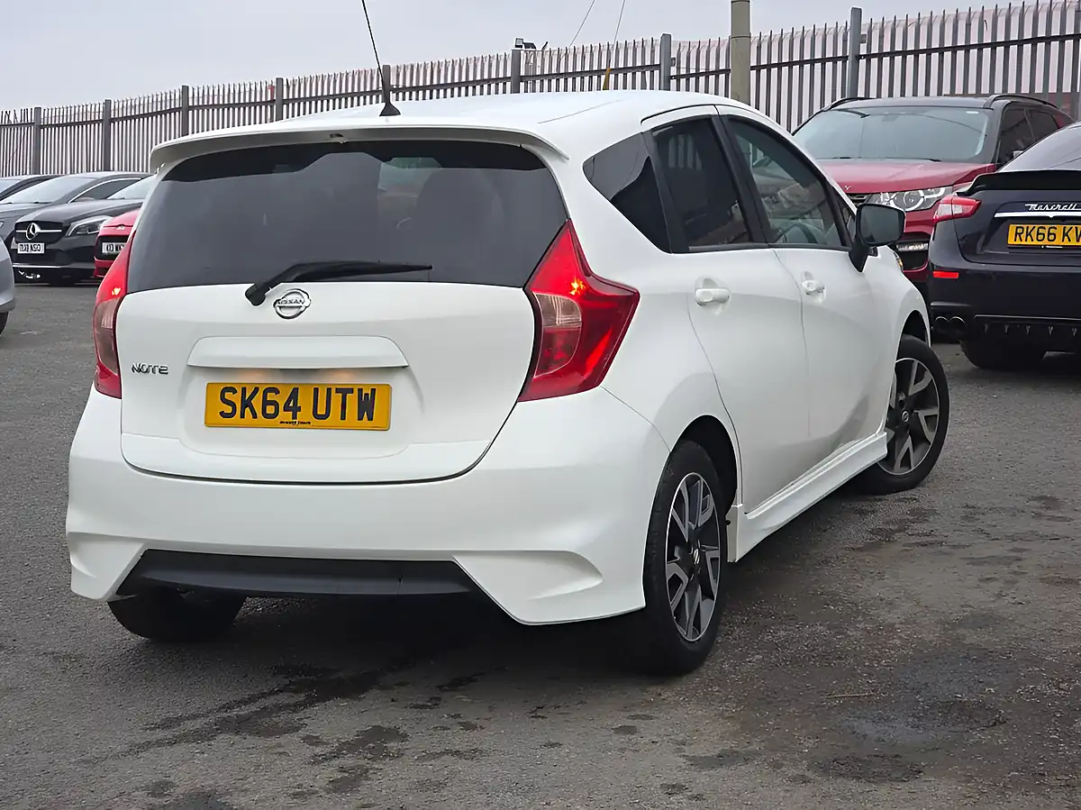 Used 2014 Nissan Note Acenta White - Interior and Exterior details 19