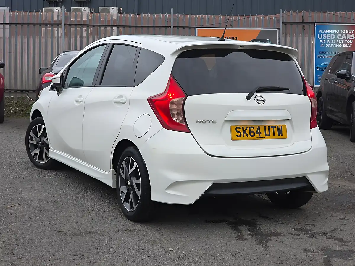 Used 2014 Nissan Note Acenta White - Interior and Exterior details 4