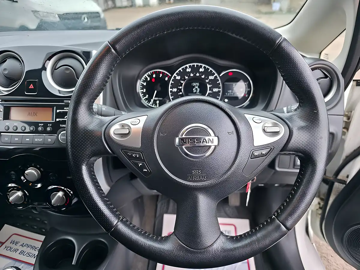 Used 2014 Nissan Note Acenta White - Interior and Exterior details 9