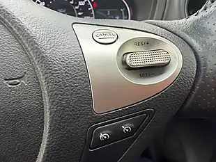 Used 2014 Nissan Note Tekna Black - Interior and Exterior details 18