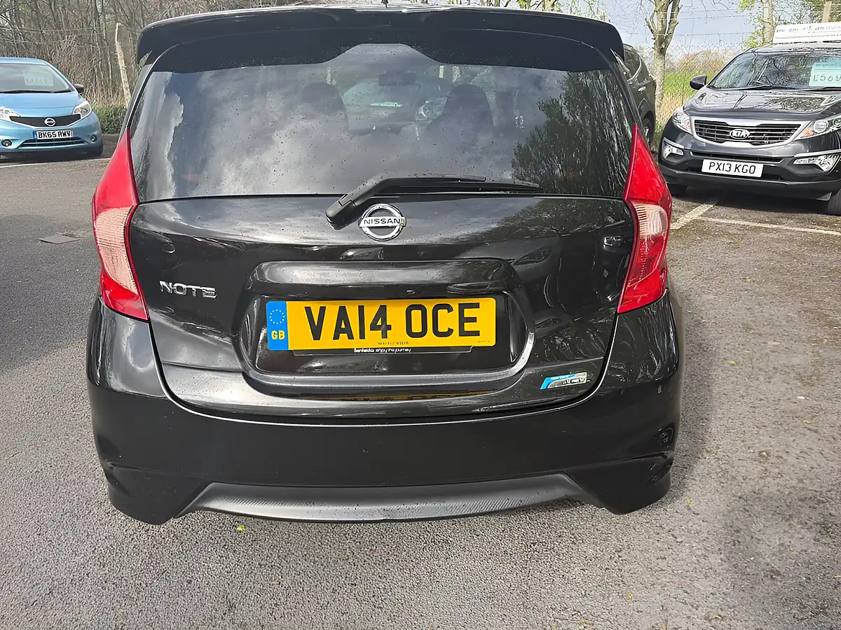 Used 2014 Nissan Note Tekna Black - Interior and Exterior details 5