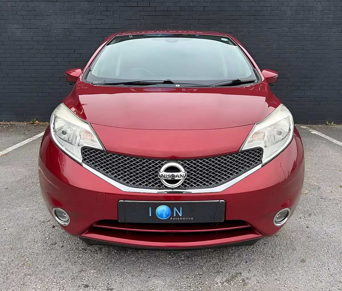 Used 2014 Nissan Note Tekna Force Red Metallic - Interior and Exterior details 14