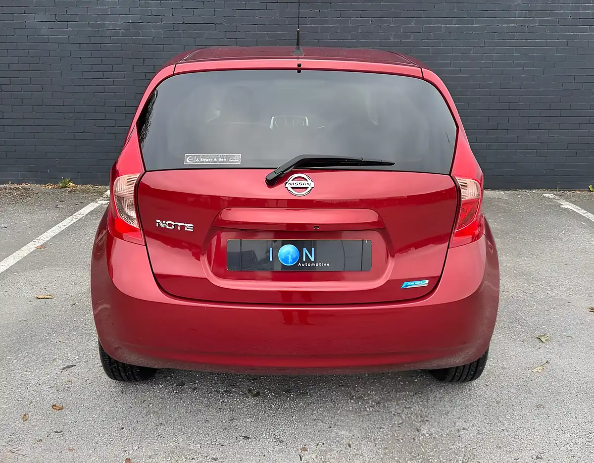 Used 2014 Nissan Note Tekna Force Red Metallic - Interior and Exterior details 15