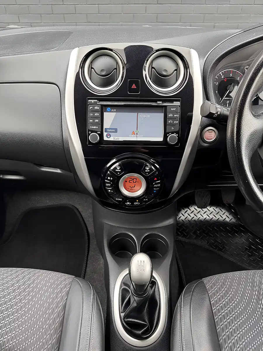 Used 2014 Nissan Note Tekna Force Red Metallic - Interior and Exterior details 17