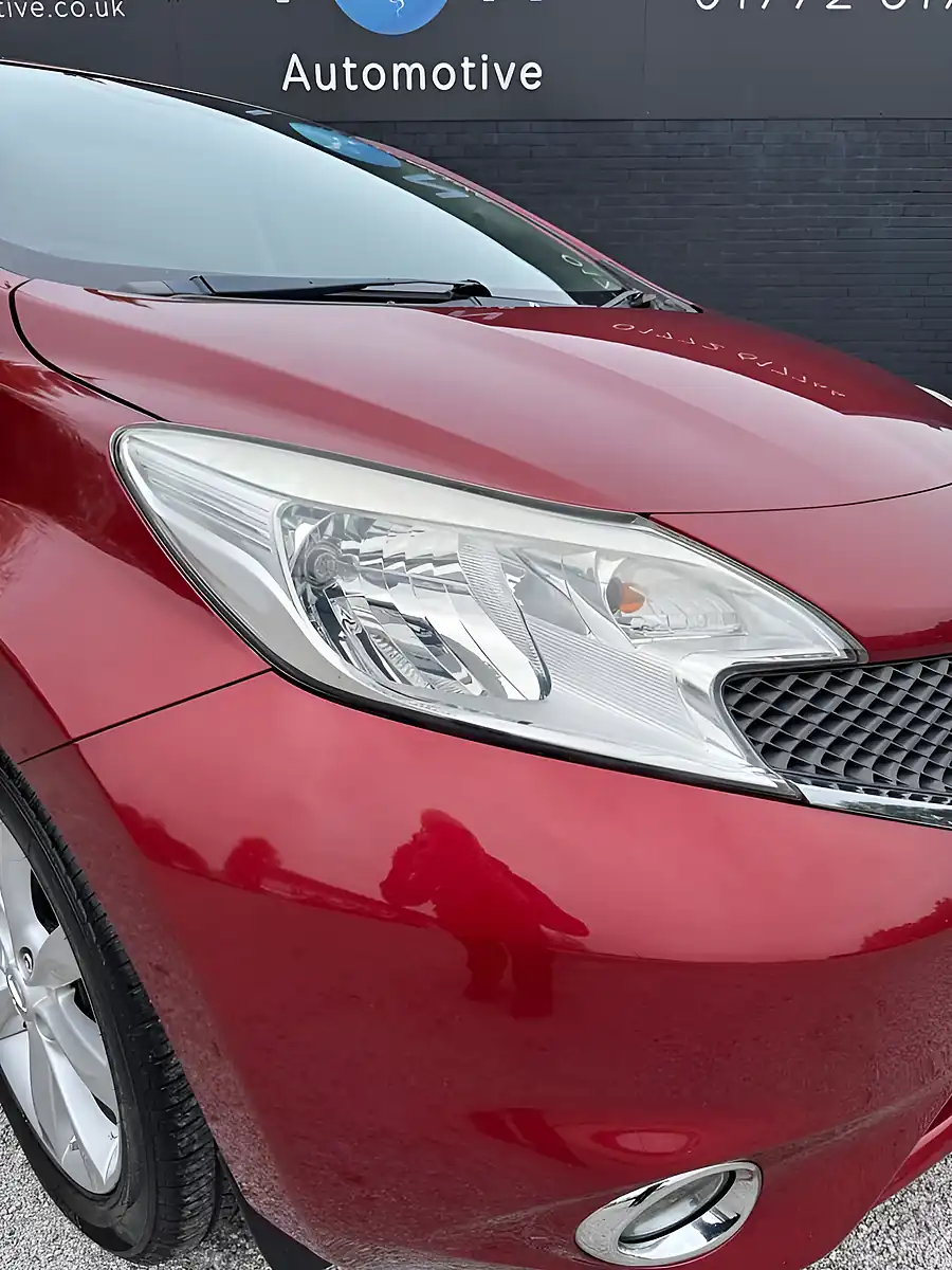 Used 2014 Nissan Note Tekna Force Red Metallic - Interior and Exterior details 6