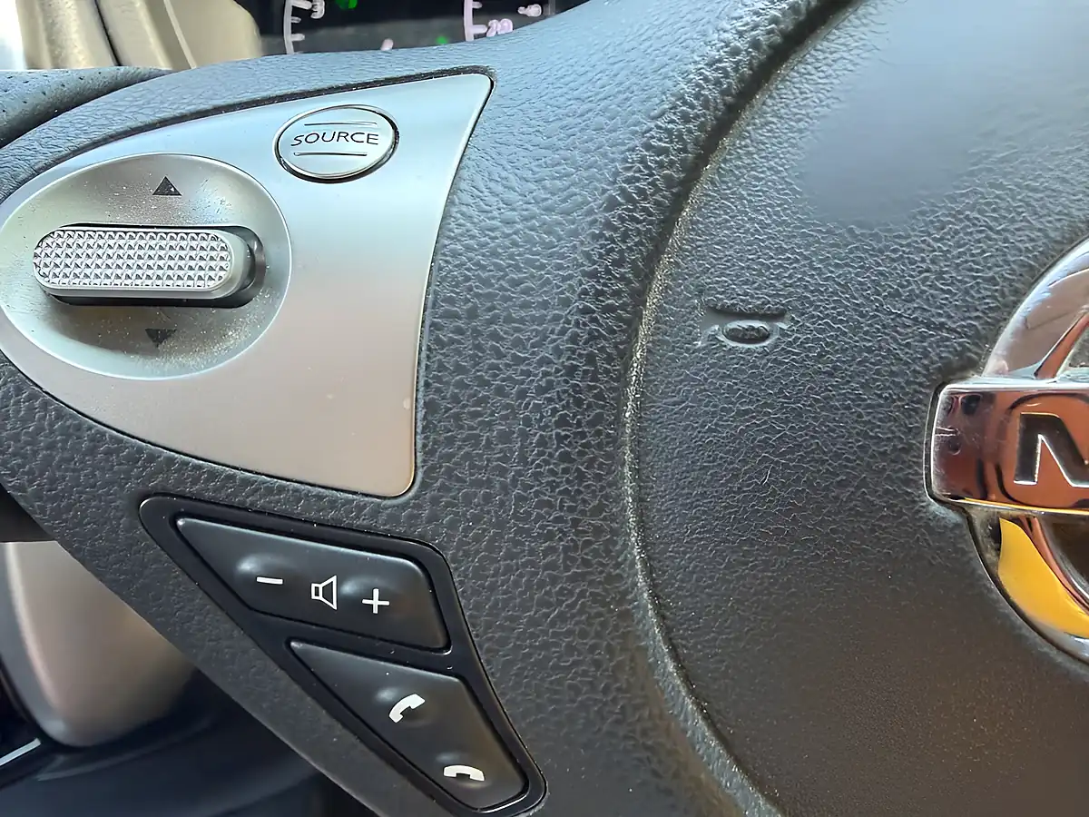 Used 2014 Nissan Note Tekna Grey - Interior and Exterior details 20