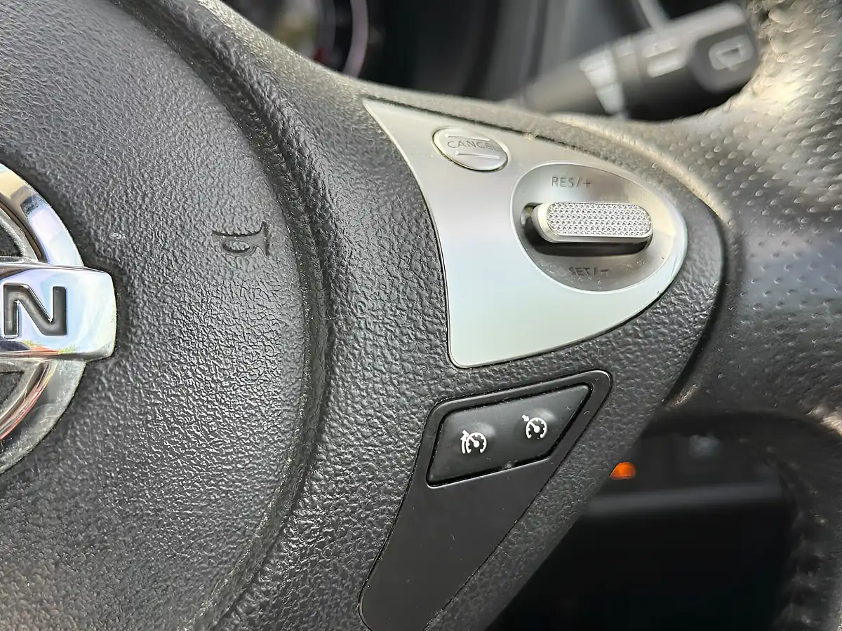 Used 2014 Nissan Note Tekna Grey - Interior and Exterior details 13