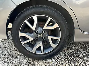 Used 2014 Nissan Note Tekna Grey - Interior and Exterior details 14
