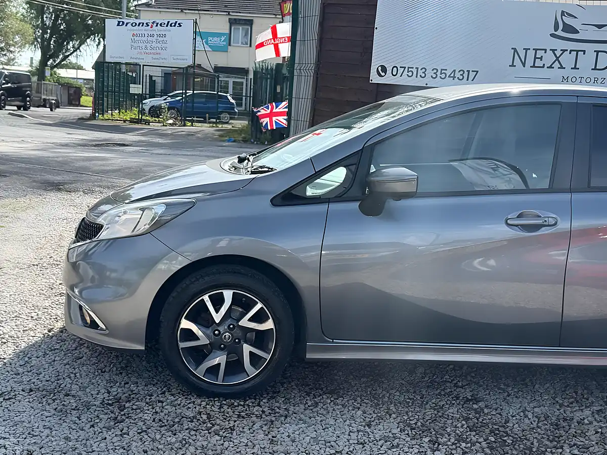 Used 2014 Nissan Note Tekna Grey - Interior and Exterior details 8