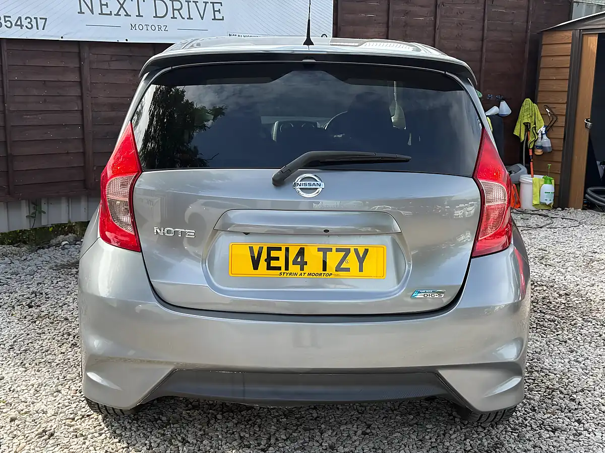 Used 2014 Nissan Note Tekna Grey - Interior and Exterior details 9