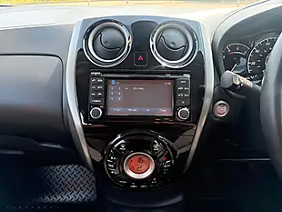 Used 2014 Nissan Note Tekna Red - Interior and Exterior details 14