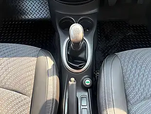 Used 2014 Nissan Note Tekna Red - Interior and Exterior details 19