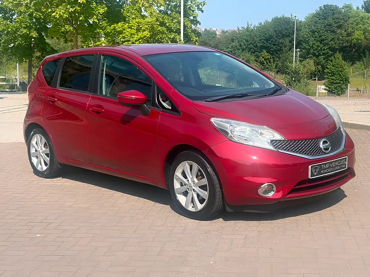 Used 2014 Nissan Note Tekna Red - Interior and Exterior details 2