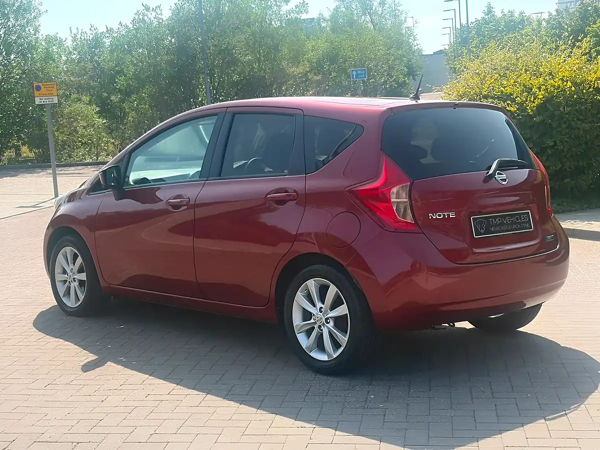 Used 2014 Nissan Note Tekna Red - Interior and Exterior details 3