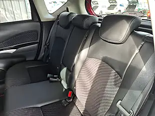 Used 2014 Nissan Note Tekna Red - Interior and Exterior details 17