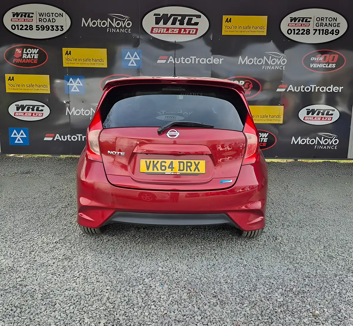 Used 2014 Nissan Note Tekna Red - Interior and Exterior details 8