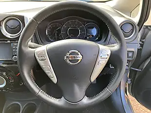 Used 2014 Nissan Note Tekna Silver - Interior and Exterior details 17