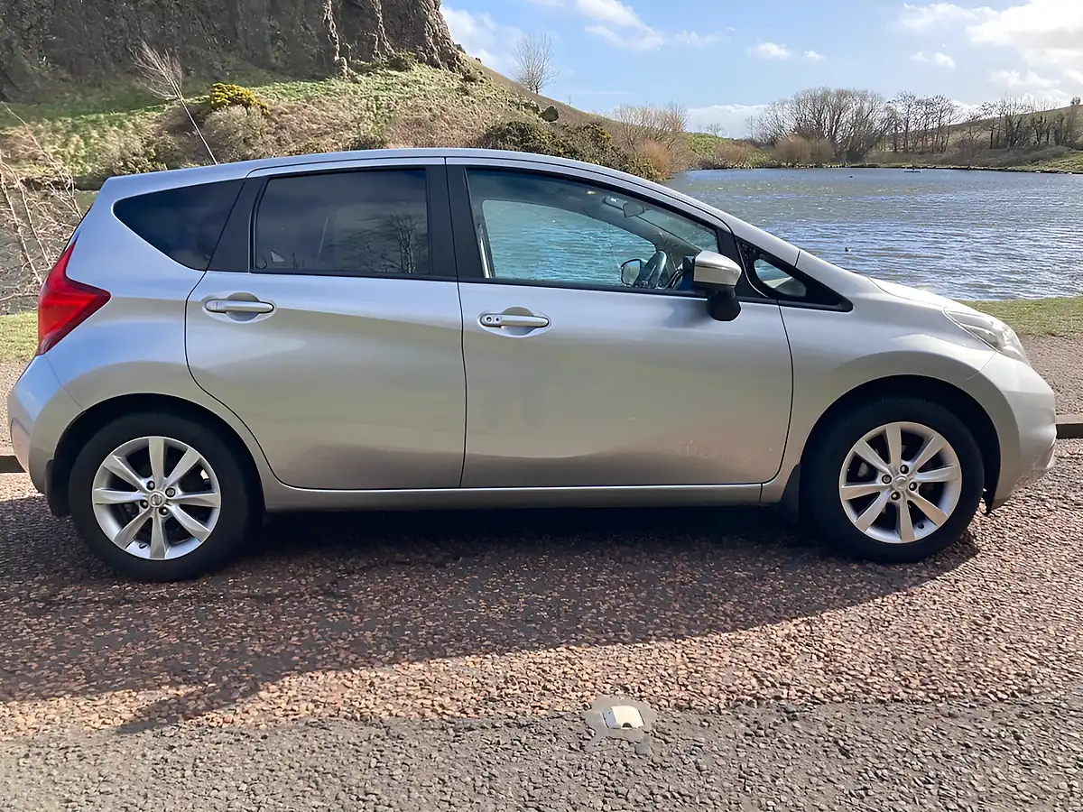 Used 2014 Nissan Note Tekna Silver - Interior and Exterior details 2