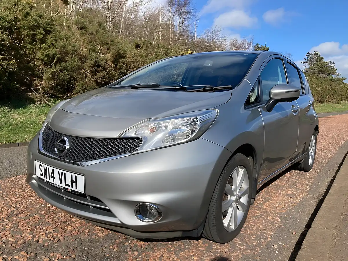 Used 2014 Nissan Note Tekna Silver - Interior and Exterior details 6
