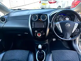 Used 2014 Nissan Note Tekna Silver - Interior and Exterior details 14