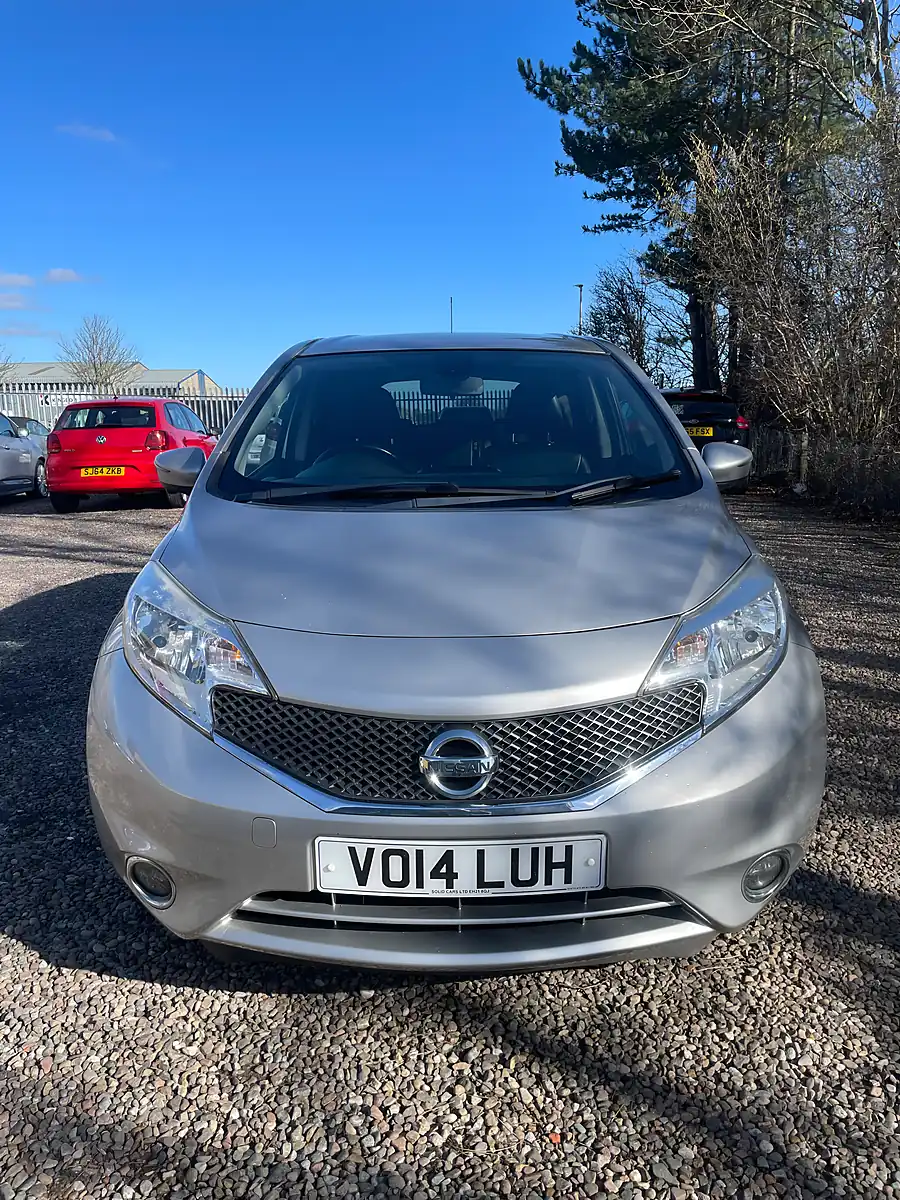 Used 2014 Nissan Note Tekna Silver - Interior and Exterior details 9