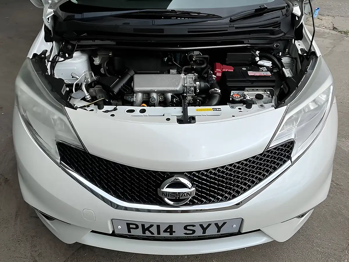 Used 2014 Nissan Note Tekna White - Interior and Exterior details 12