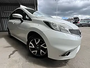 Used 2014 Nissan Note Tekna White - Interior and Exterior details 2