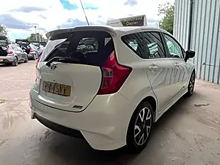Used 2014 Nissan Note Tekna White - Interior and Exterior details 3