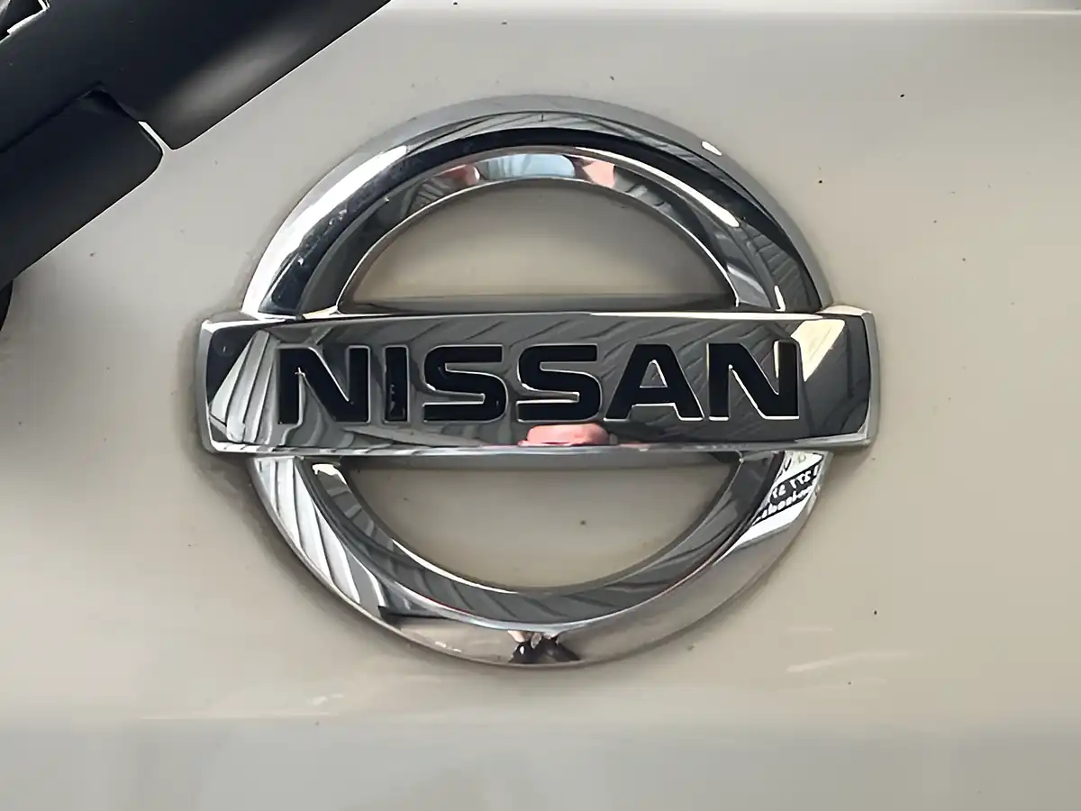 Used 2014 Nissan Note Tekna White - Interior and Exterior details 5