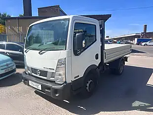 Used 2014 Nissan NT400 Cabstar 35.14 L1 2dr White - Interior and Exterior details 8