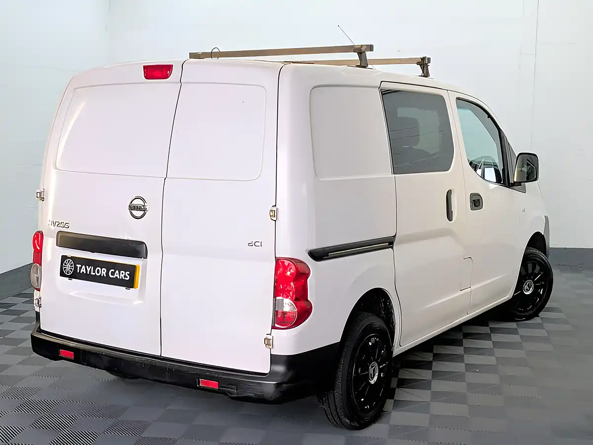 Used 2014 Nissan NV200 Acenta Swb White - Interior and Exterior details 4